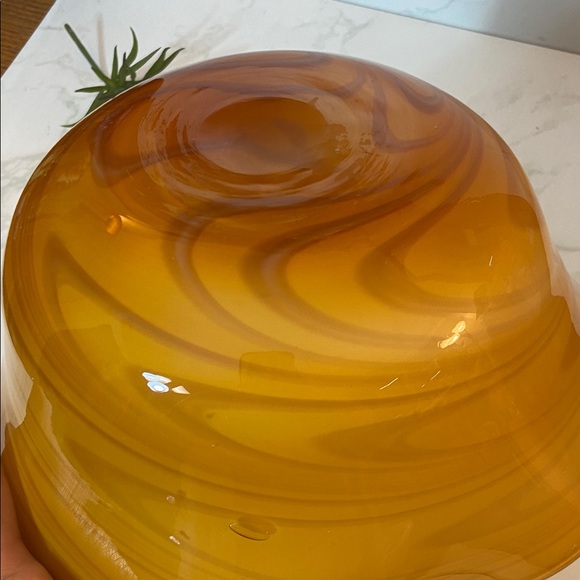 Beautiful Art Glass HandBlown Scalloped Edge Swirl Centerpiece Bowl Vase Tan - Picture 6 of 8
